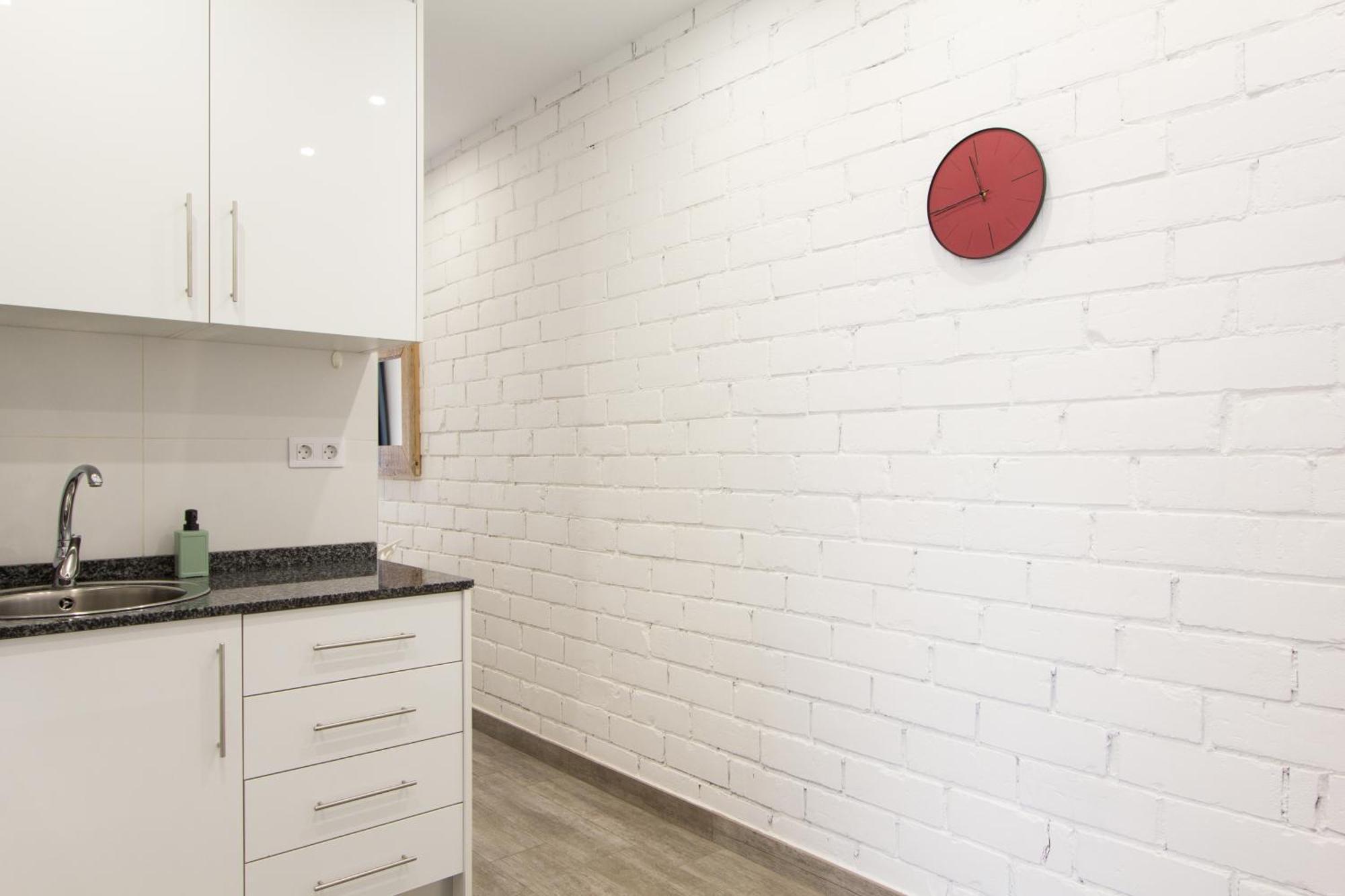 Novus Homes Barcelona Santa Eulalia L'Hospitalet de Llobregat Exterior foto